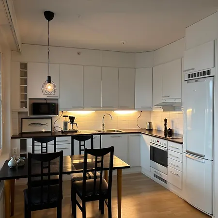 Kaksio Leppaevaaran Tornissa Espoo
