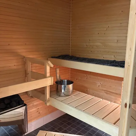 شقة Kaksio Leppaevaaran Tornissa إسبو